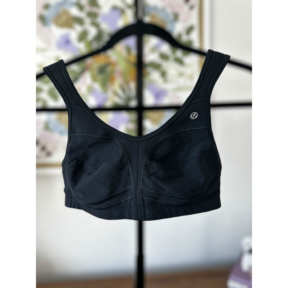 Lululemon “The Bust Stops Here” Black Sports Bra with Back Clasp Size 34D